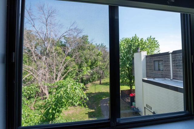 7196 72nd Lane N 227, Brooklyn Park, MN 55428