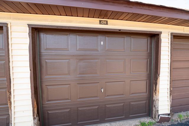 7196 72nd Lane N 227, Brooklyn Park, MN 55428
