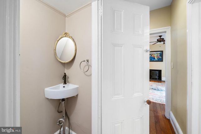 35 S HIGH ST, West Chester, PA 19382