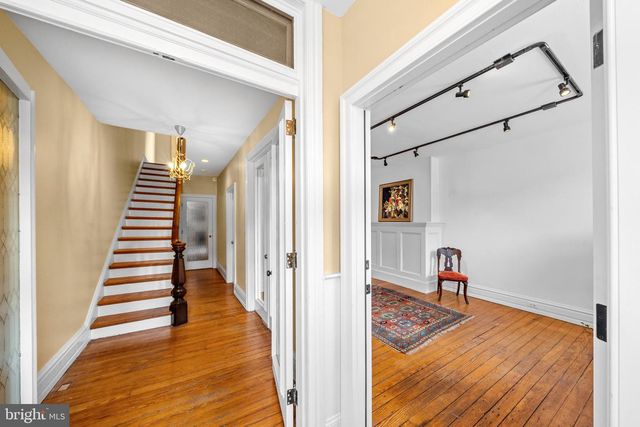 35 S HIGH ST, West Chester, PA 19382