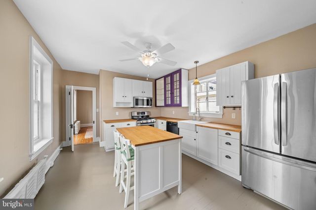 35 S HIGH ST, West Chester, PA 19382