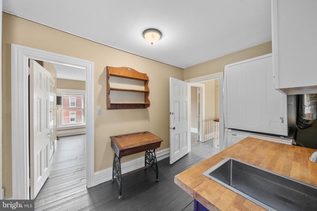 35 S HIGH ST, West Chester, PA 19382