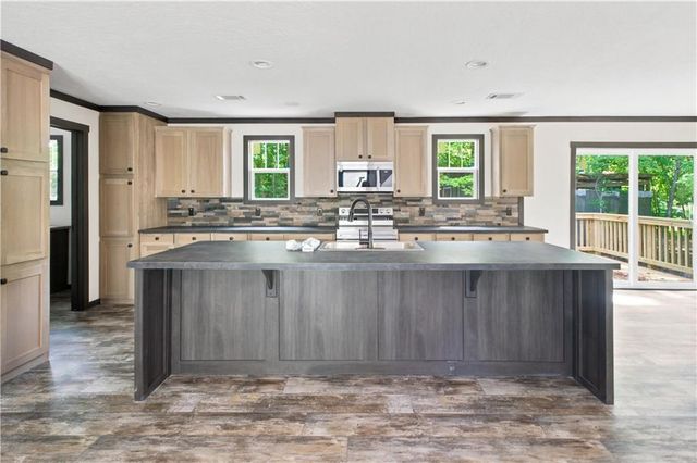 25 Lewis Barrett Boulevard, Rome, GA 30161