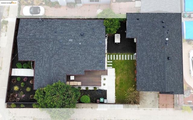 1026 43rd St, Emeryville, CA 94608
