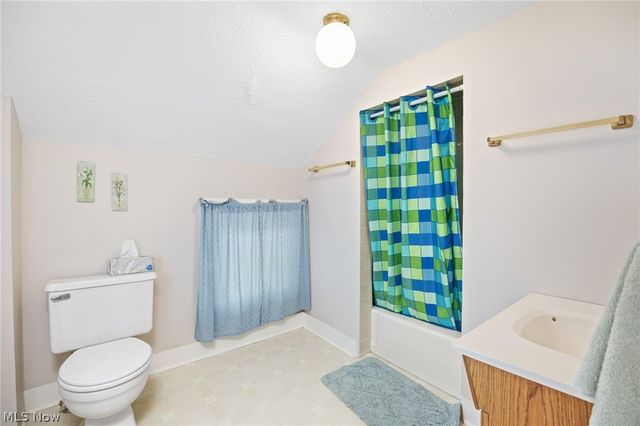 9626 Daniels Road, Seville, OH 44273