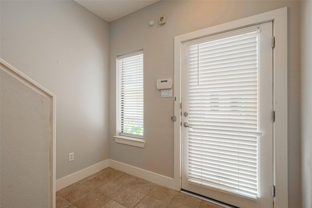 4305 Eigel Street, Houston, TX 77007