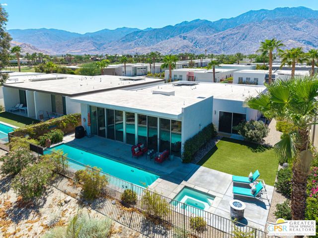 640 Equinox Way, Palm Springs, CA 92262