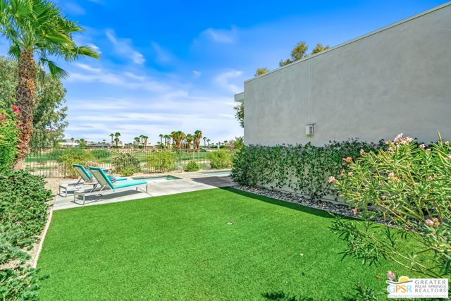 640 Equinox Way, Palm Springs, CA 92262