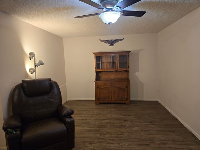 4627 Overland Street NE, Albuquerque, NM 87109