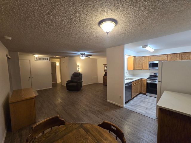 4627 Overland Street NE, Albuquerque, NM 87109