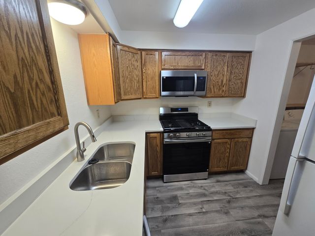 4627 Overland Street NE, Albuquerque, NM 87109