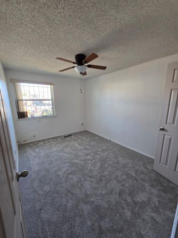 4627 Overland Street NE, Albuquerque, NM 87109