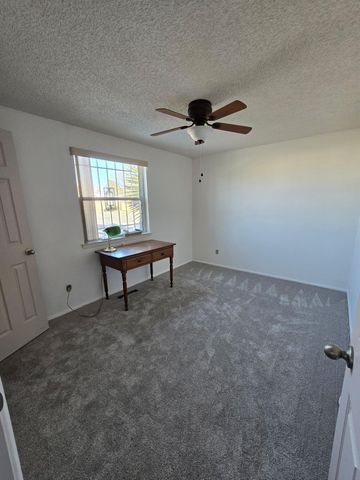 4627 Overland Street NE, Albuquerque, NM 87109
