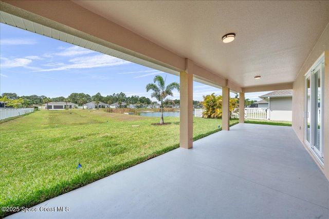 1035 Captiva Island Circle SW, Palm Bay, FL 32908