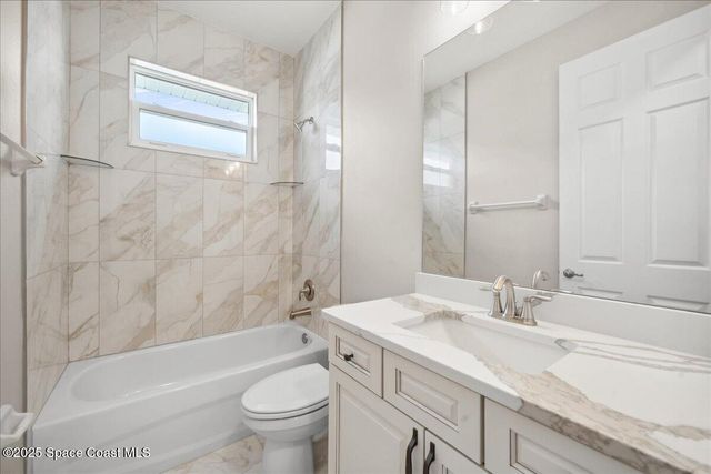 1035 Captiva Island Circle SW, Palm Bay, FL 32908