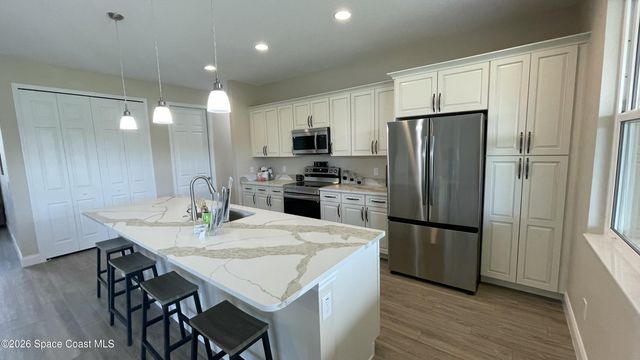 1035 Captiva Island Circle SW, Palm Bay, FL 32908