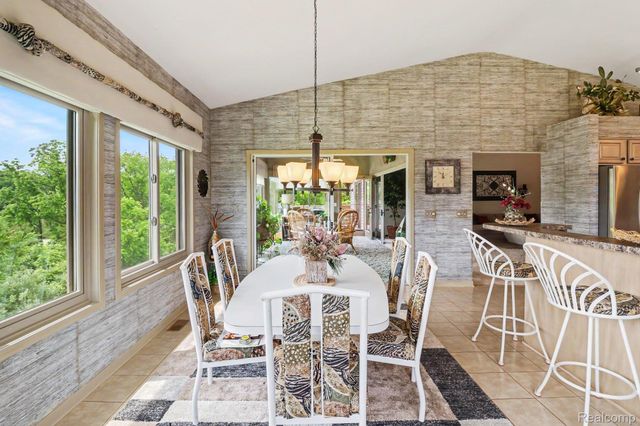 18501 Taylor Lake Road, Rose Township, MI 48442