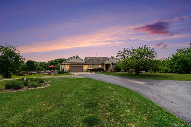 18501 Taylor Lake Road, Rose Township, MI 48442
