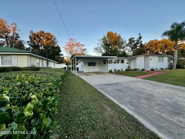1157 GUNKA Road, Jacksonville, FL 32216