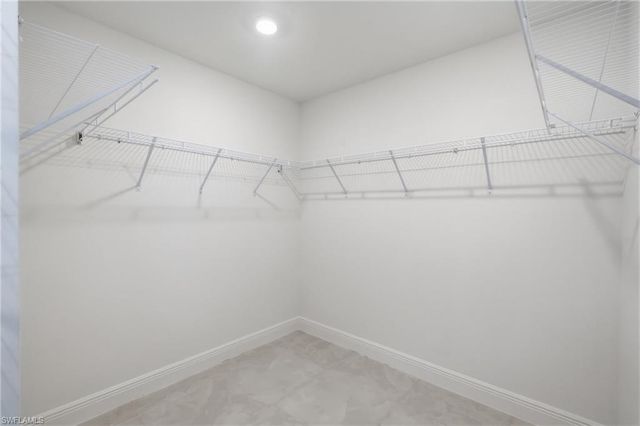 647 Whitmore LOOP, Lehigh Acres, FL 33972