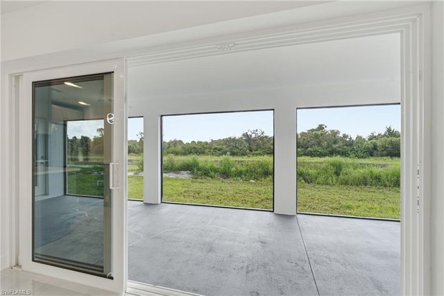 647 Whitmore LOOP, Lehigh Acres, FL 33972