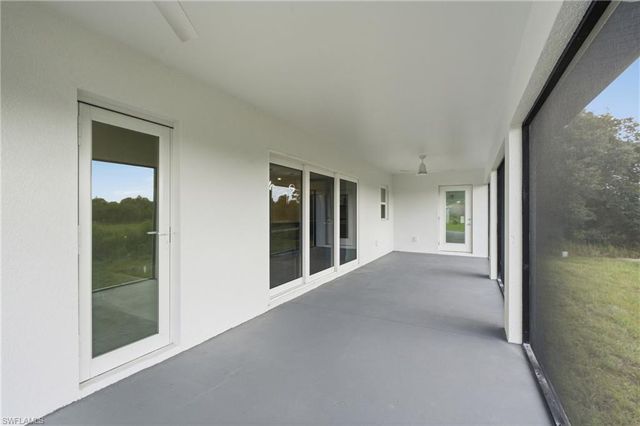 647 Whitmore LOOP, Lehigh Acres, FL 33972