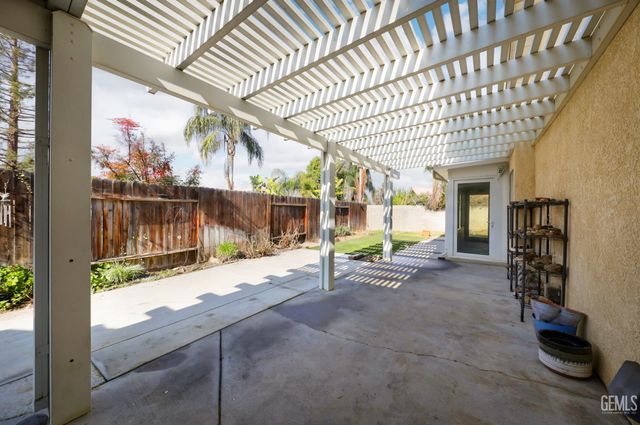 804 De Oro Court, Bakersfield, CA 93314