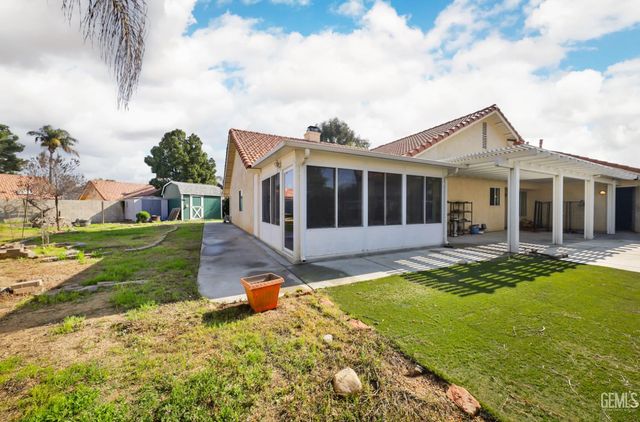 804 De Oro Court, Bakersfield, CA 93314