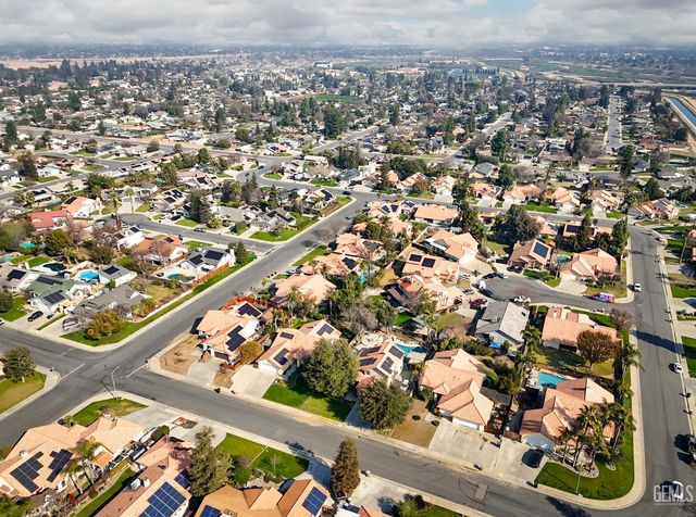 804 De Oro Court, Bakersfield, CA 93314