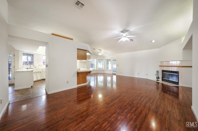 804 De Oro Court, Bakersfield, CA 93314