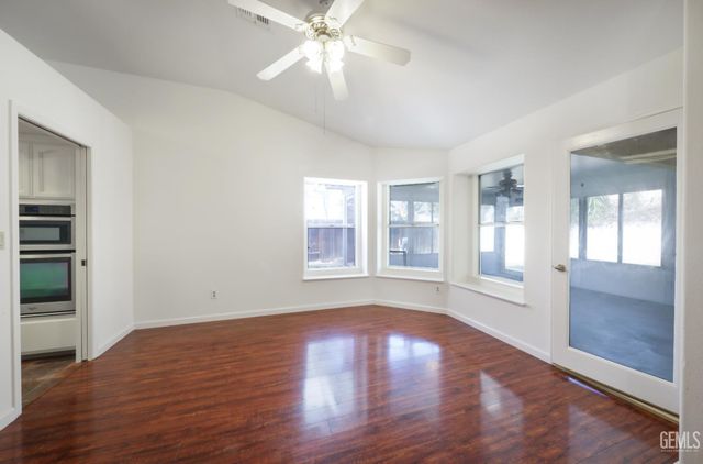 804 De Oro Court, Bakersfield, CA 93314