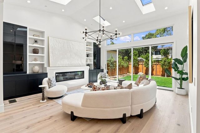 1111 Pine ave, San Jose, CA 95125