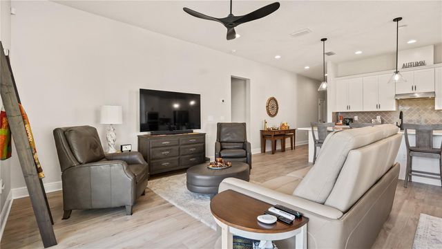 2071 LIMESTONE TRAIL, Kissimmee, FL 34747