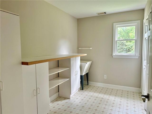 1594 Hardin Avenue, Atlanta, GA 30337