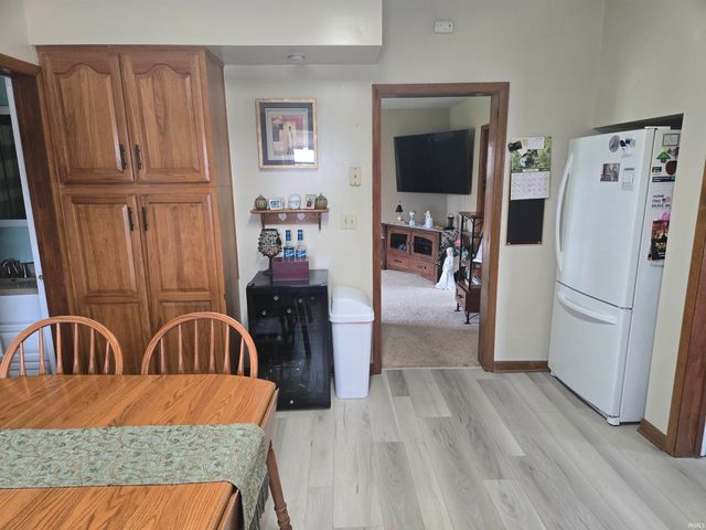 324 W Jay Street, Dunkirk, IN 47336