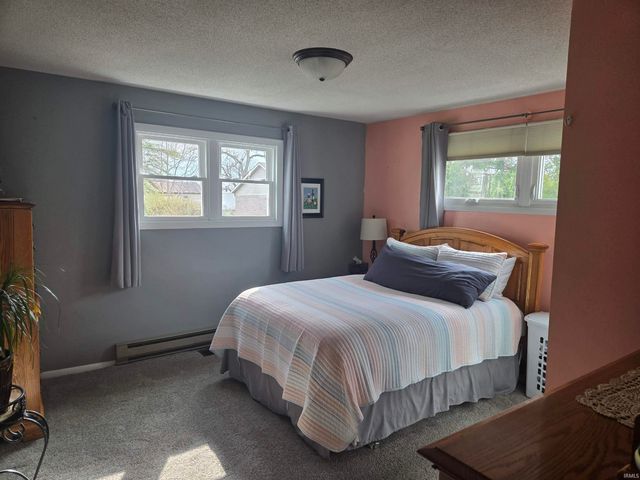 324 W Jay Street, Dunkirk, IN 47336