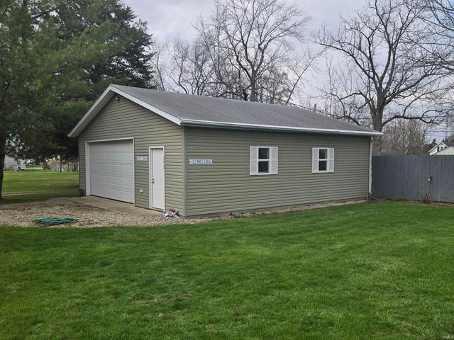 324 W Jay Street, Dunkirk, IN 47336