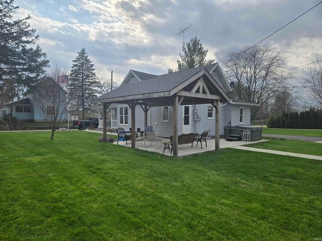 324 W Jay Street, Dunkirk, IN 47336