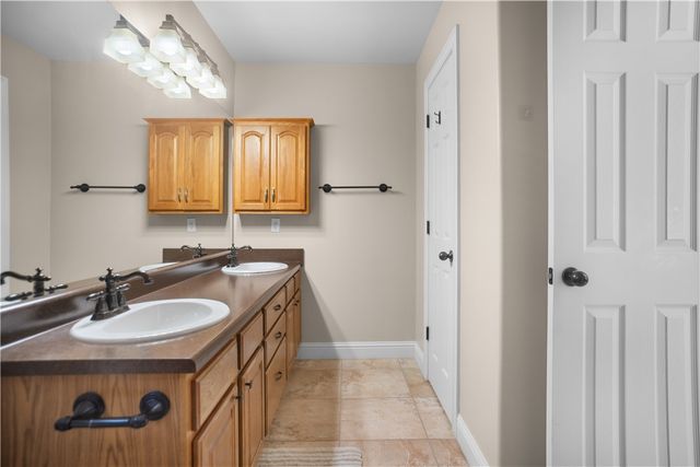6 Saint Agnes Lane, Bella Vista, AR 72714
