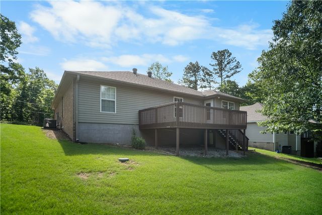 6 Saint Agnes Lane, Bella Vista, AR 72714