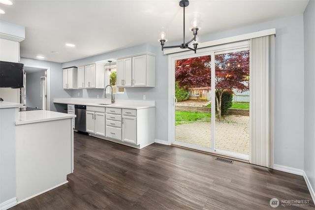 6208 Sycamore Place, Everett, WA 98203