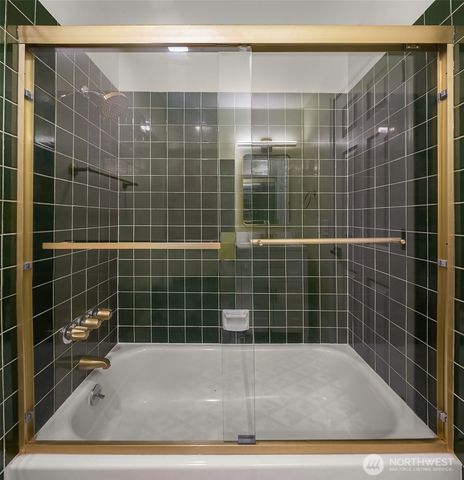 6208 Sycamore Place, Everett, WA 98203