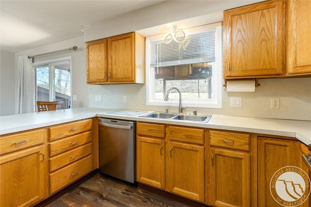 250 Suburban Drive, Billings, MT 59101