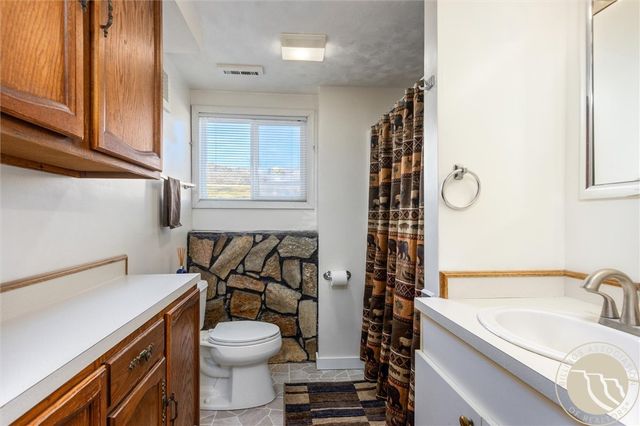 250 Suburban Drive, Billings, MT 59101