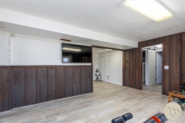 250 Suburban Drive, Billings, MT 59101