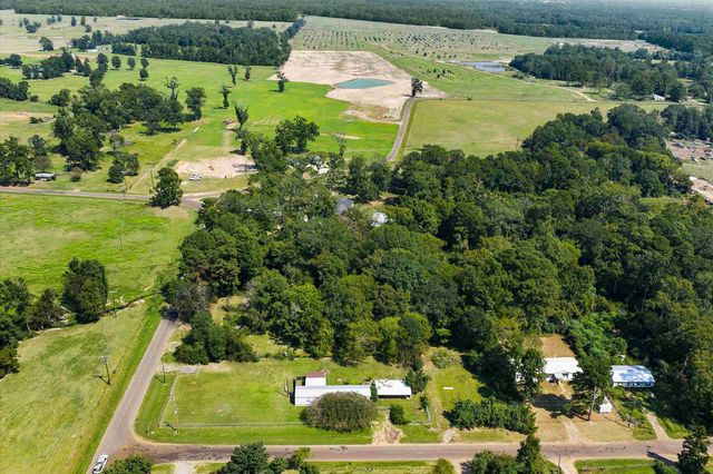 113 County Road 3032, Carthage, TX 75633