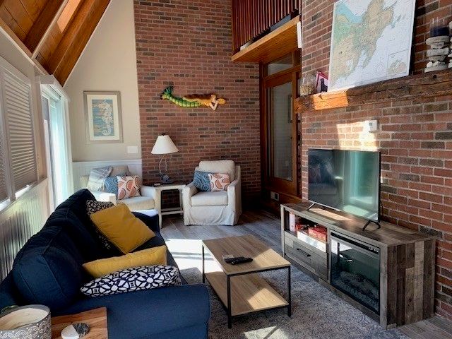 1 Sandy Way, Gloucester, MA 01930