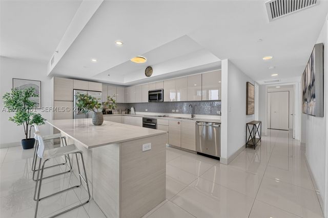 2600 E Hallandale Beach Blvd 2510, Hallandale Beach, FL 33009