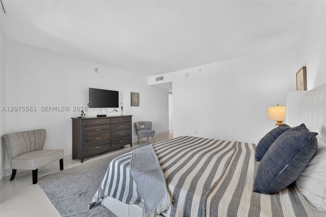 2600 E Hallandale Beach Blvd 2510, Hallandale Beach, FL 33009