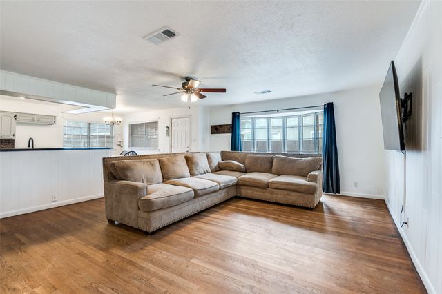 108 N Baker Street, Ferris, TX 75125